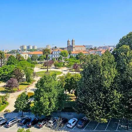 Republic Square View Apartamento
