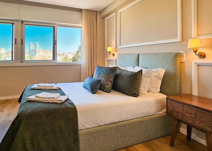 Republic Square View * ポルト