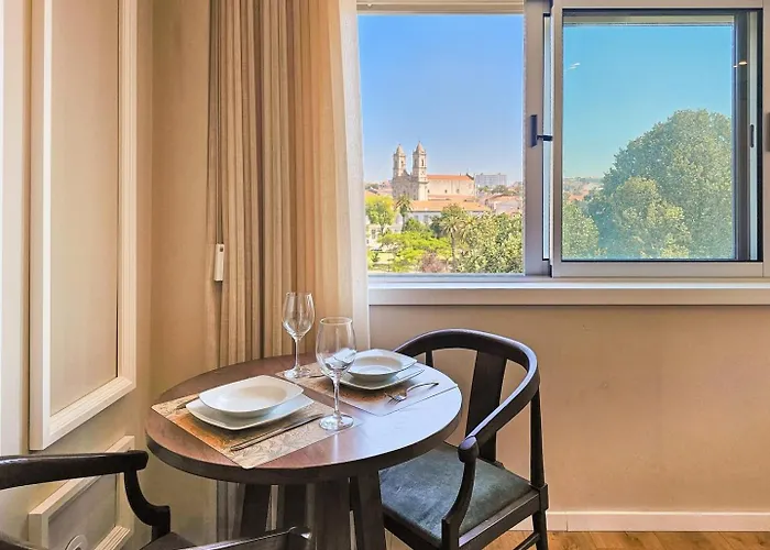 Republic Square View * ポルト