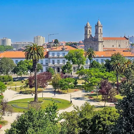 Republic Square View * Oporto